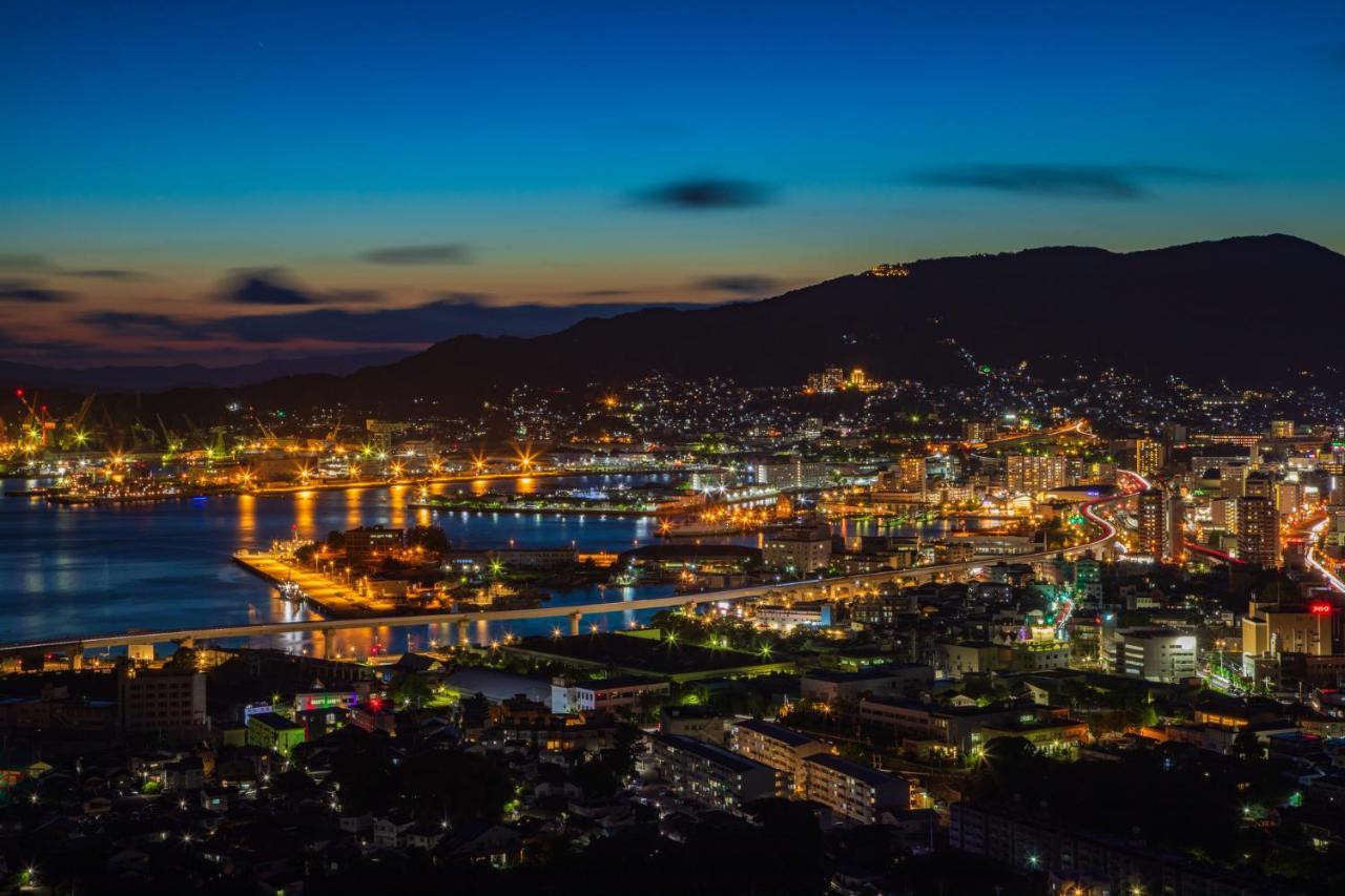 Tabist Sasebo Palace Hotel מראה חיצוני תמונה
